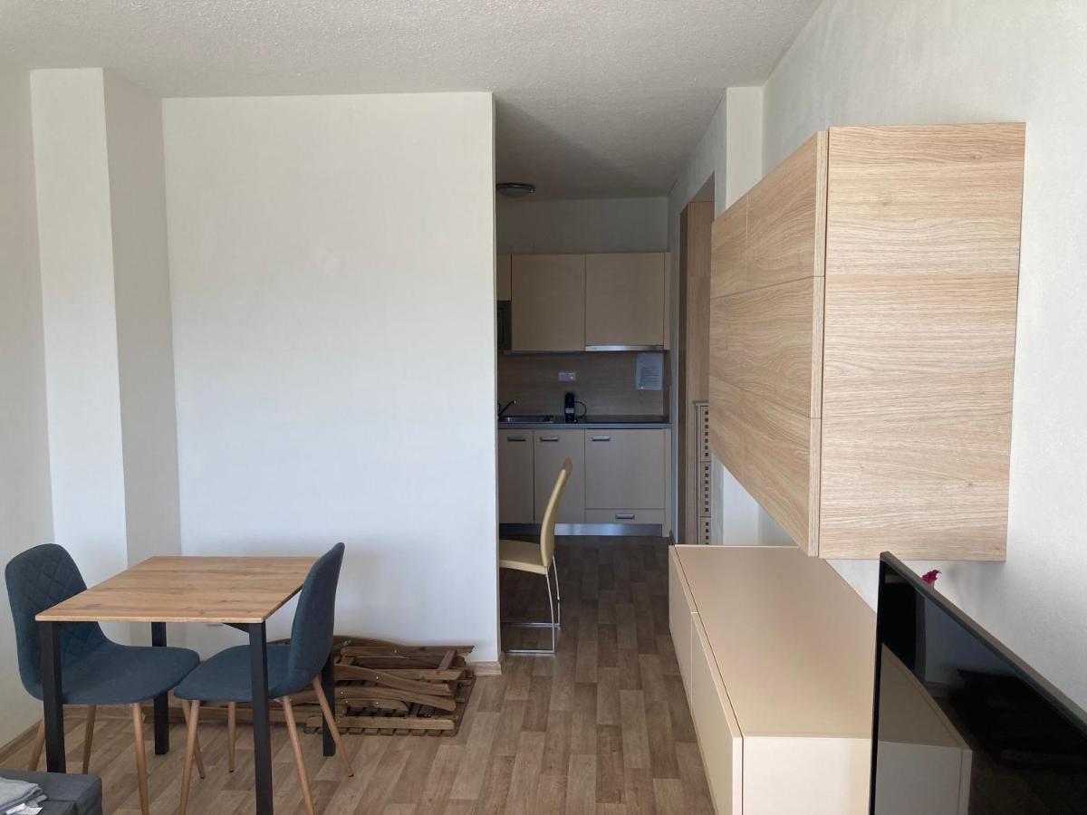 Apartman Vsemina 300 Екстериор снимка
