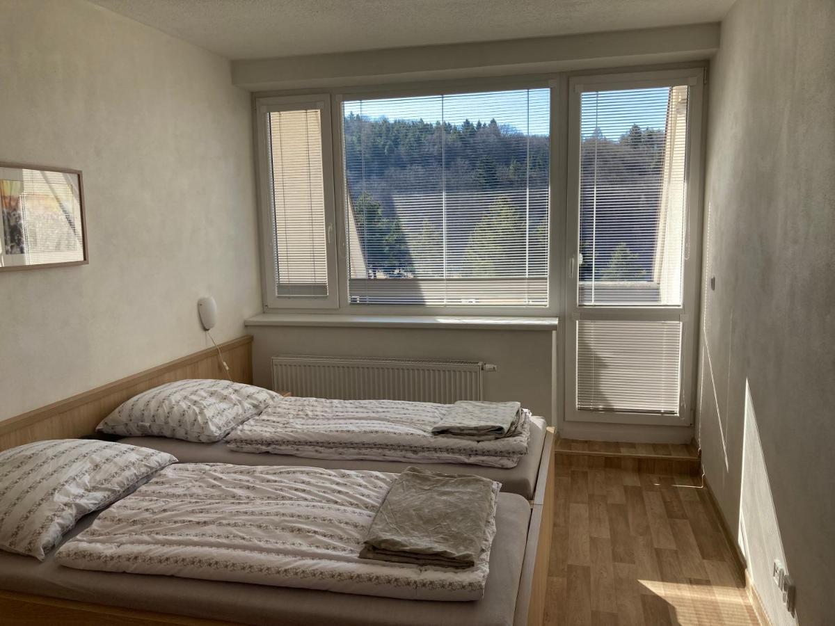 Apartman Vsemina 300 Екстериор снимка