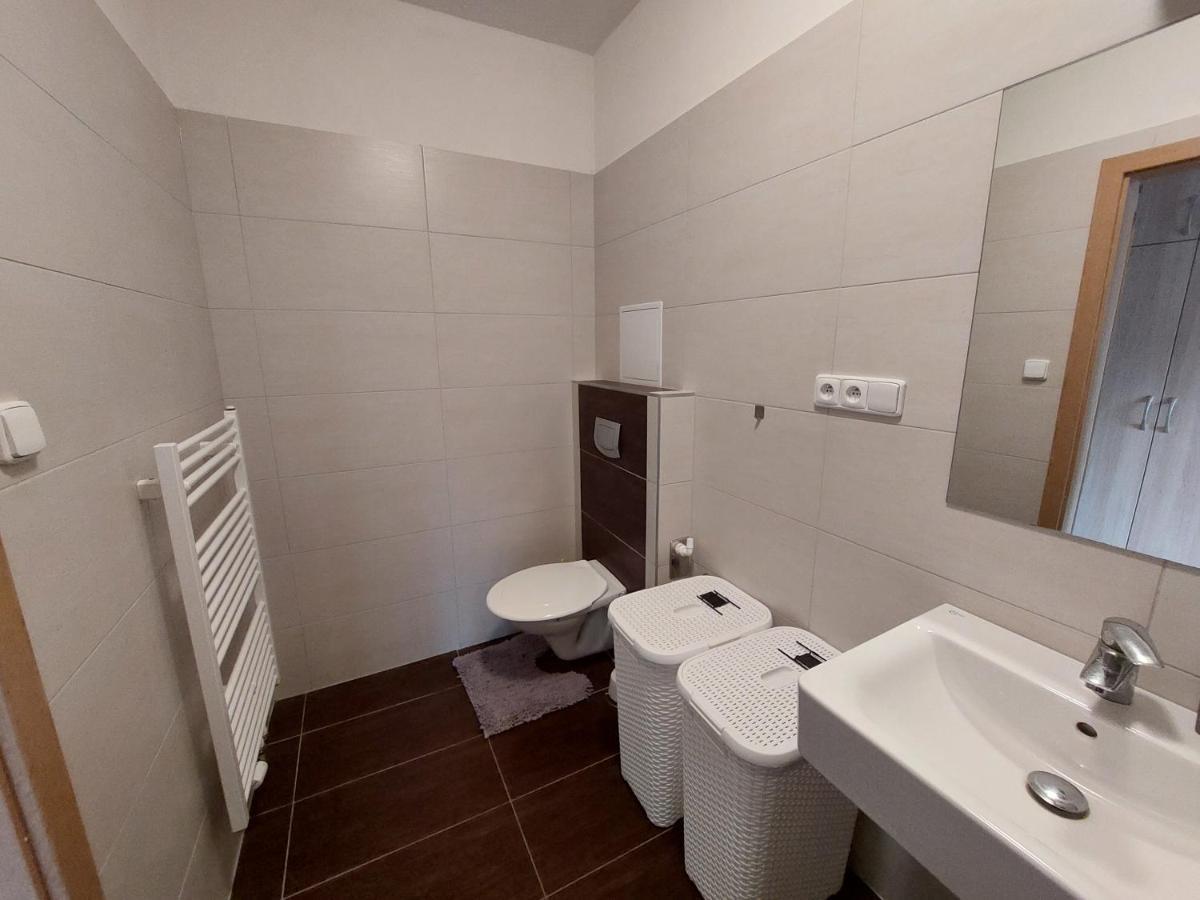 Apartman Vsemina 300 Екстериор снимка